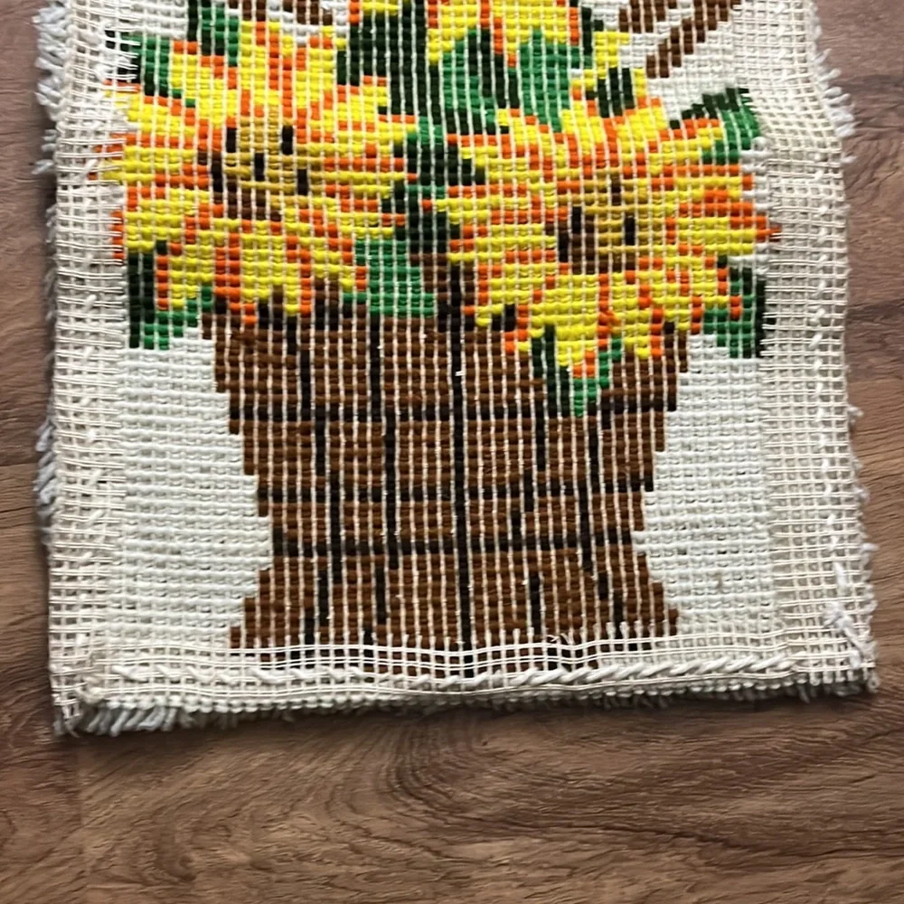 Vintage 70’s Flowers Rug Wall Hanging